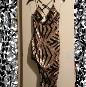 Limerance Sz Small Sequined Backless Bodycon Dress
